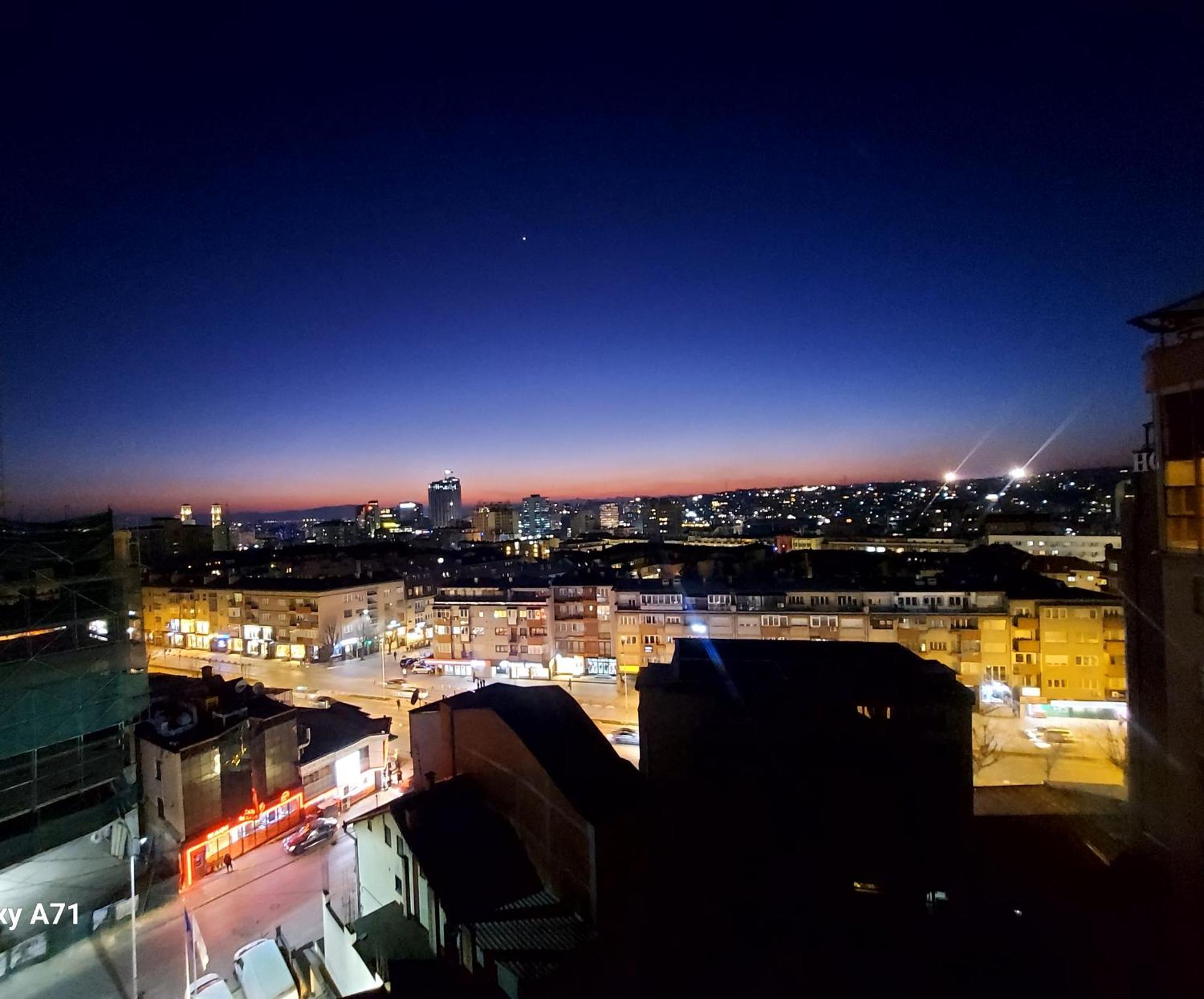 Gorgeous Apartment With City View In The City Center Prishtinë Exterior photo